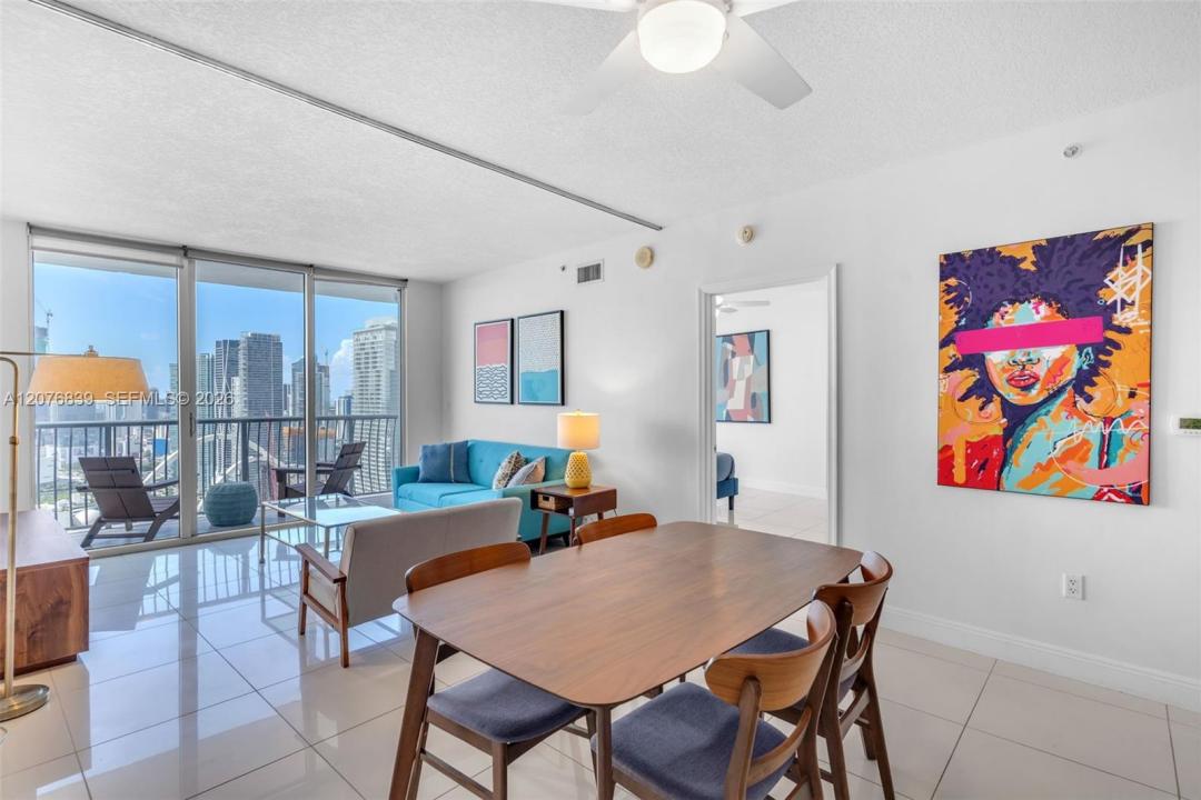 1750 N Bayshore Dr 5010, Miami, Florida 33132, USA