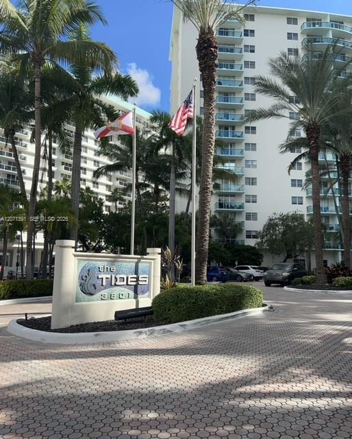 3801 S Ocean Dr 2D, Hollywood, Florida 33019, USA