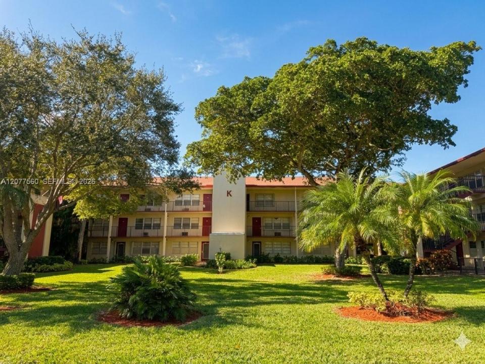 100 SW 132nd Way 310K, Pembroke Pines, Floride 33027, États-Unis