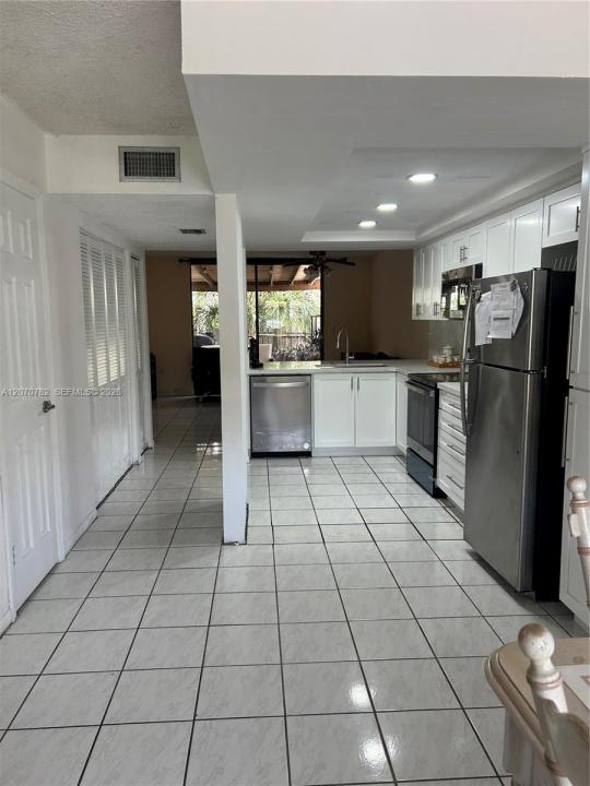 12242 SW 16th Ter 102-L, Miami, Floride 33175, États-Unis