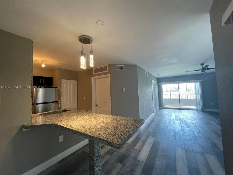4158 Inverrary Dr 503, Lauderhill, Florida 33319, Stati Uniti