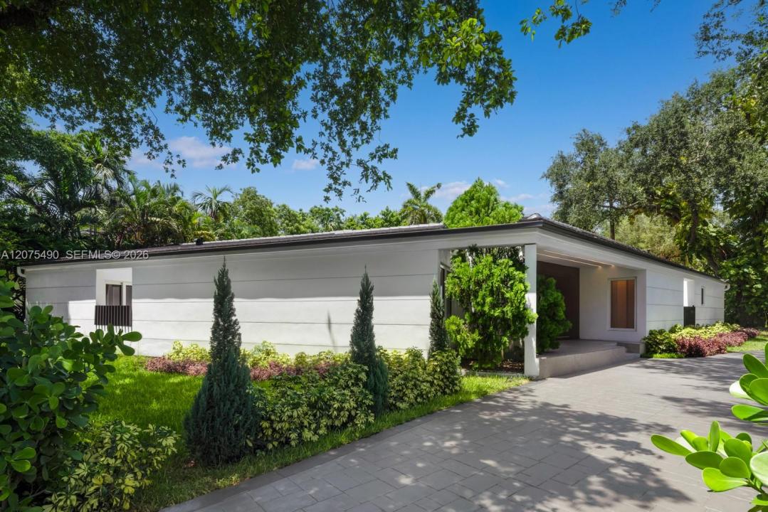 8150 Old Cutler Rd, Coral Gables, Florida 33143, USA