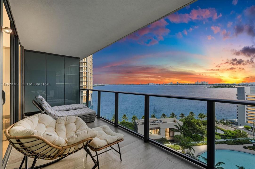 650 NE 32nd St 1203, Miami, Florida 33137, Stati Uniti