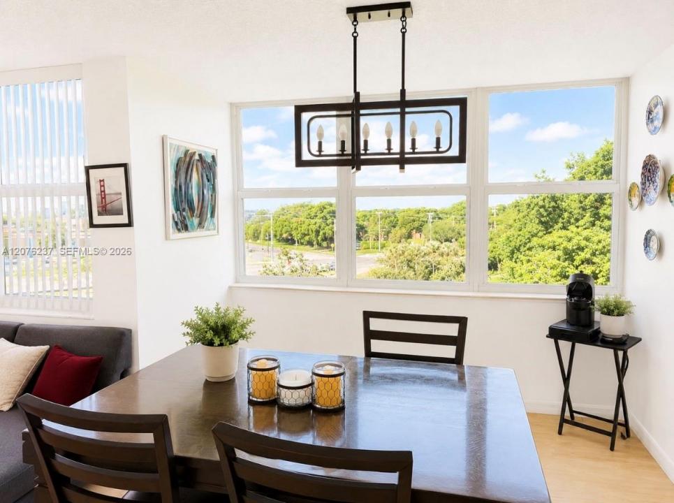 1100 Saint Charles Pl 504, Pembroke Pines, Florida 33026, Stati Uniti
