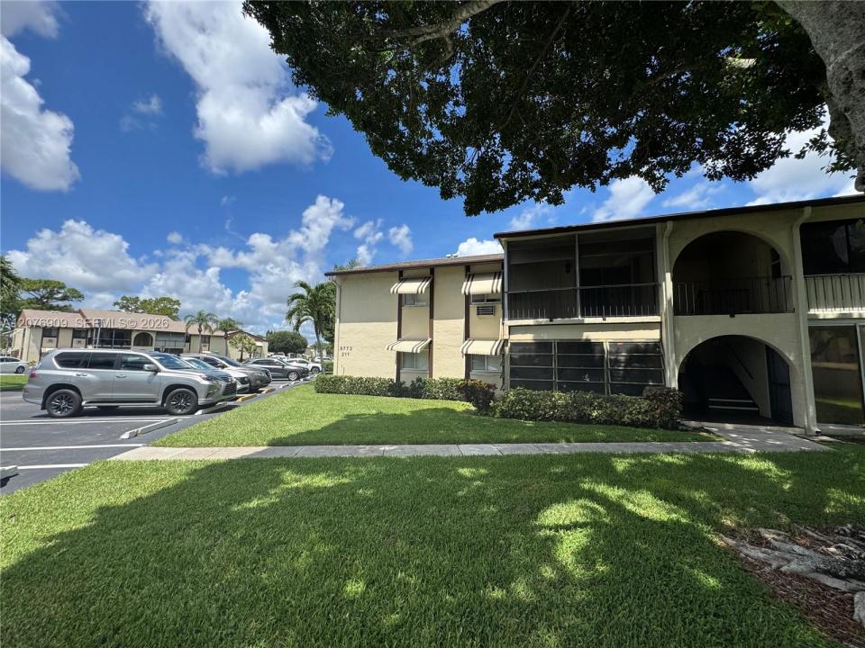 5773 La Pinata Blvd A-1, Green Acres, Florida 33463, Stati Uniti