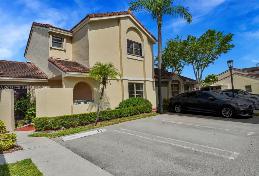 6538 NW 170th Ter, Hialeah, Florida 33015, Stati Uniti