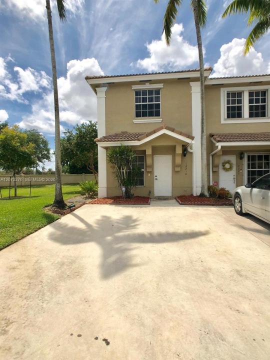 12218 SW 8th Ct, Pembroke Pines, Floride 33025, États-Unis