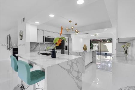 3843 Alcantara Ave 76B, Doral, Florida 33178, USA