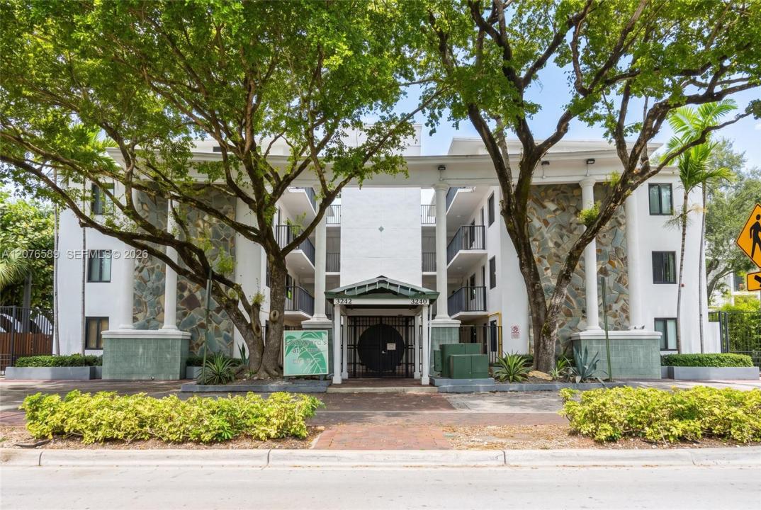 3240 Mary St S308, Miami, Floride 33133, États-Unis