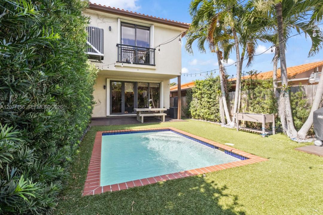 1211 SW 14th Ave 1211, Miami, Floride 33135, États-Unis