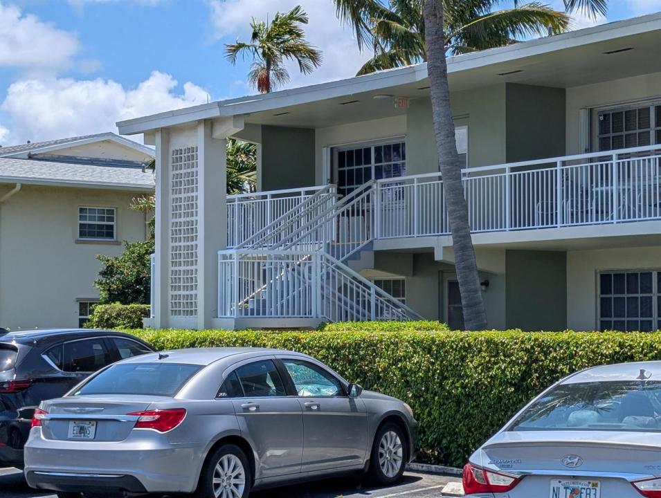 930 SE 9th Avenue 11, Pompano Beach, Floryda 33060, USA