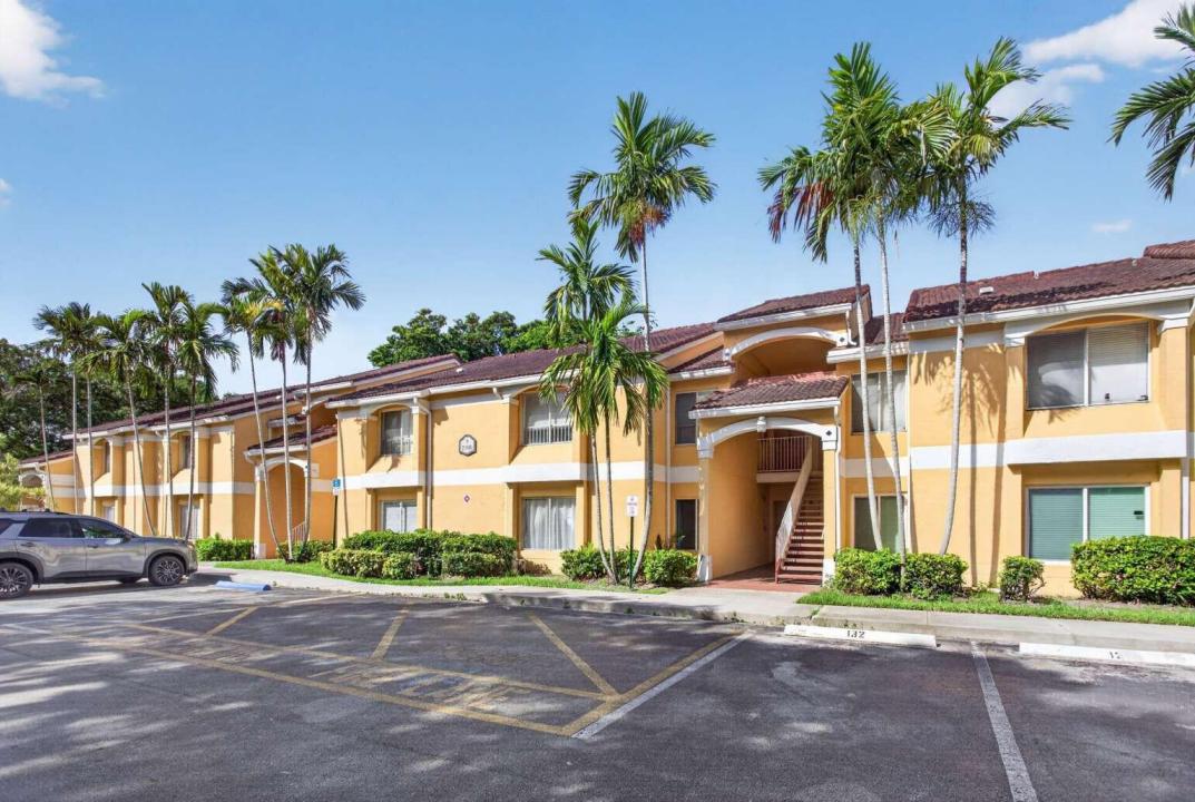 2300 NW 33RD Street 904, Oakland Park, Floride 33309, États-Unis