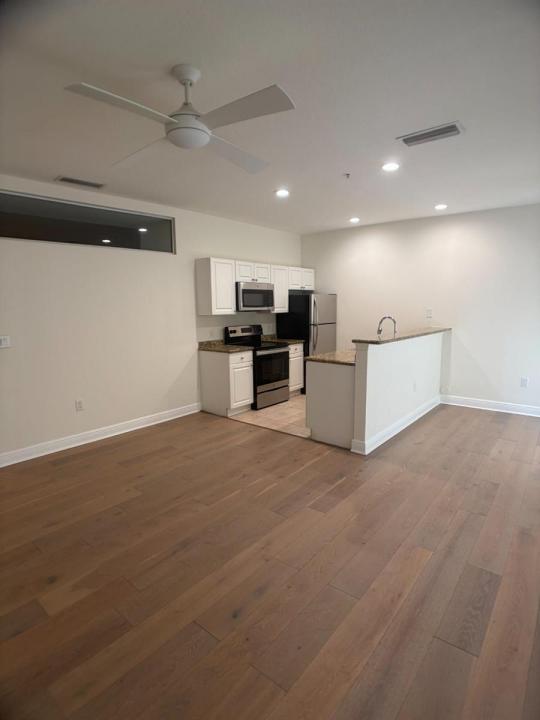 150 SE 3RD Avenue 13, Miami, Florida 33131, Stati Uniti