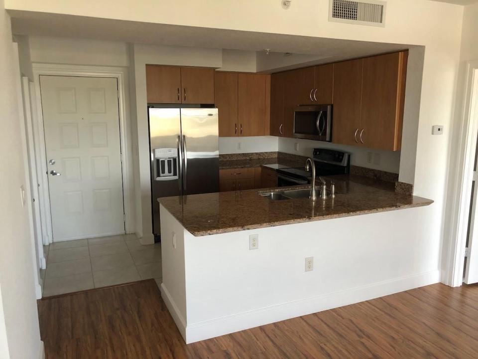 1830 RADIUS Drive 1009, Hollywood, Florida 33020, Stati Uniti