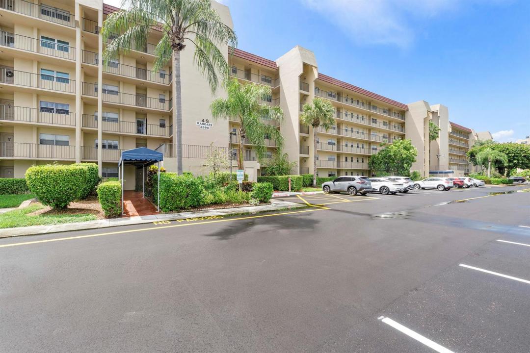 3590 Via Poinciana 107, Lake Worth, Floride 33467, États-Unis