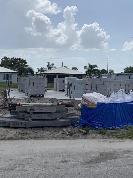 6623 Dulce Real Avenue, Fort Pierce, Floride 34951, États-Unis