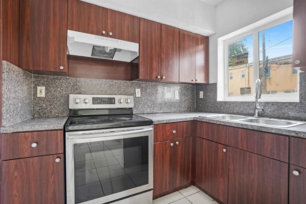 306 NW 84th Terrace 306, Miami, Floride 33150, États-Unis
