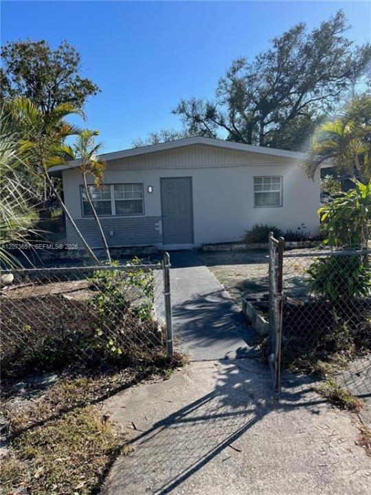 Fort Myers, Florida 33916, USA