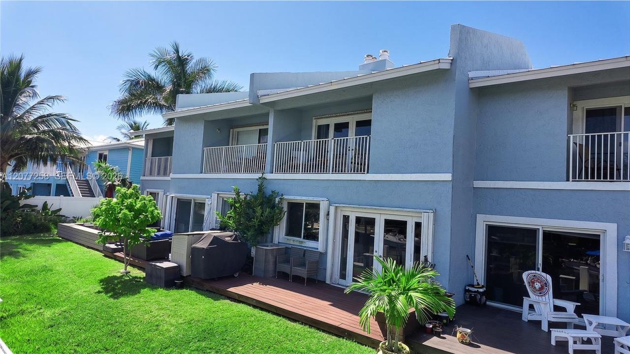 2119 NE 44th St, Lighthouse Point, Florida 33064, USA