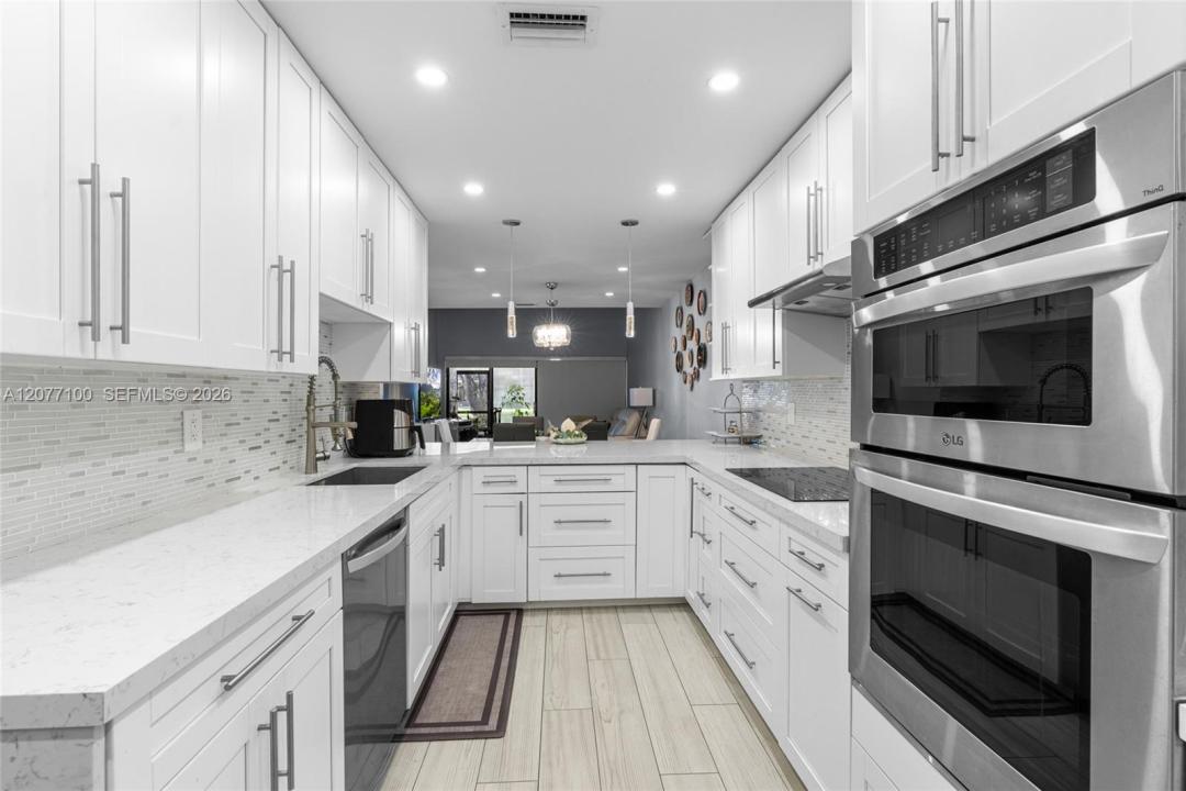 1064 NW 97th Ave 219, Pembroke Pines, Floride 33024, États-Unis