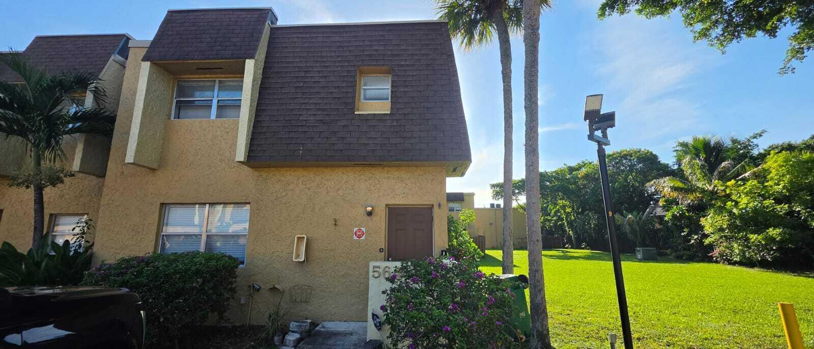 5644 BLUEBERRY Court 11, Lauderhill, Floride 33313, États-Unis