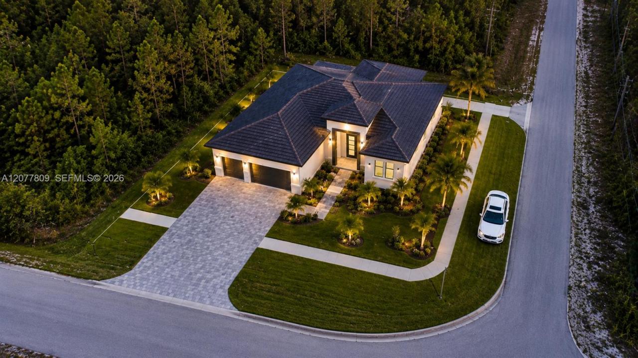 3007 E 10th St, Lehigh Acres, Floride 33972, États-Unis
