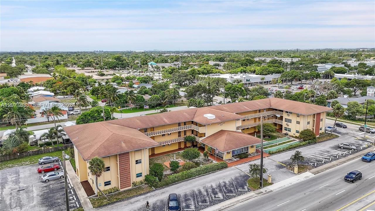 1050 E Sample Rd 309, Pompano Beach, Floride 33064, États-Unis