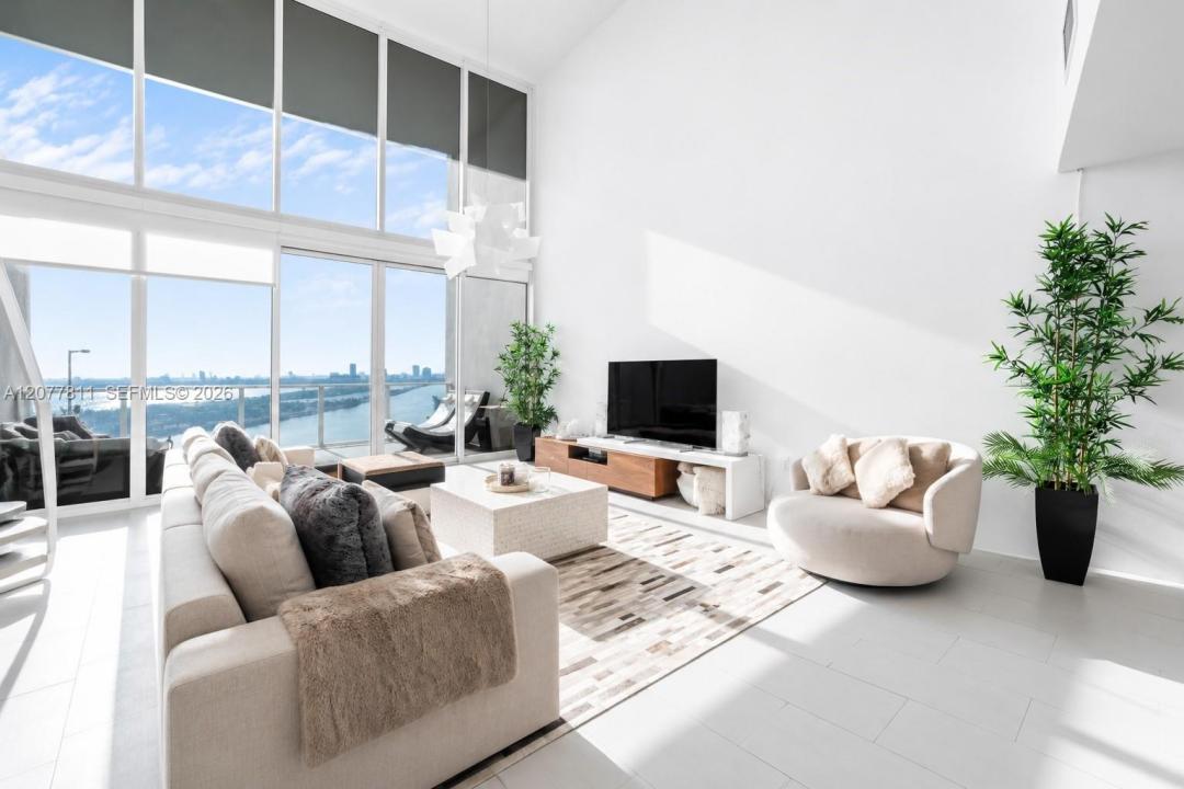 1040 Biscayne Blvd 3203, Miami, Floride 33132, États-Unis