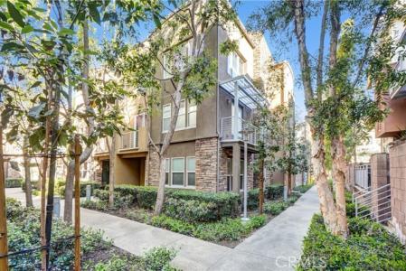 E Jeanette Lane, Santa Ana, California 92705, Stati Uniti