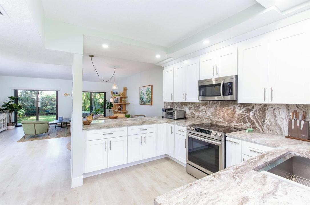 11267 Pond View B102 Drive B102, Wellington, Florida 33414, USA