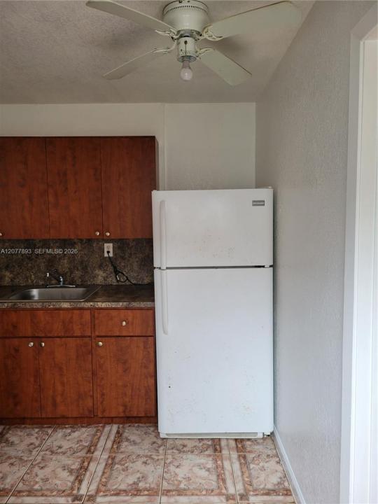 14815 NE 8th Ct 1, Miami, Florida 33161, Stati Uniti