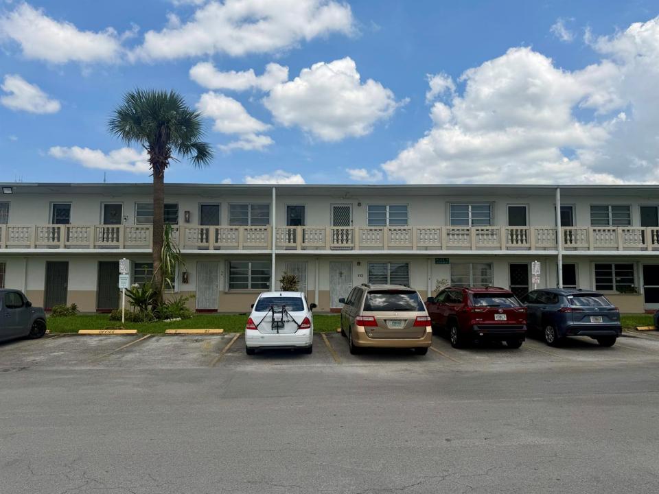 20210 NE 2ND Avenue V14, Miami Gardens, Floride 33179, États-Unis