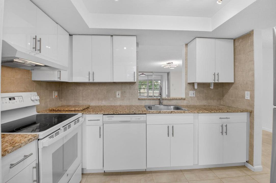 10 Willowbrook Lane 207, Delray Beach, Florida 33446, USA