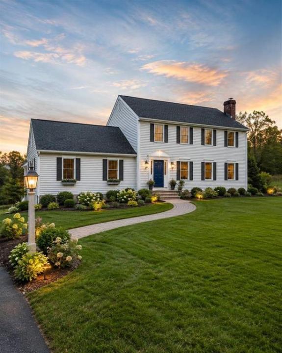 45 Pleasant View Drive, Hopkinton, Rhode Island 02832, USA