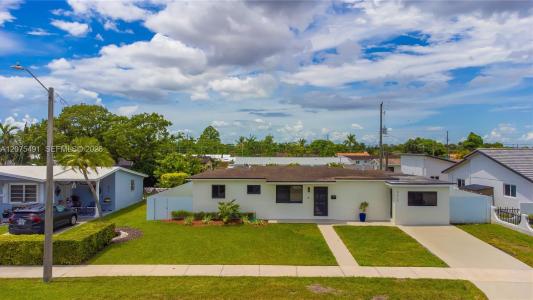 4212 SW 98th Ave, Miami, Florida 33165, USA