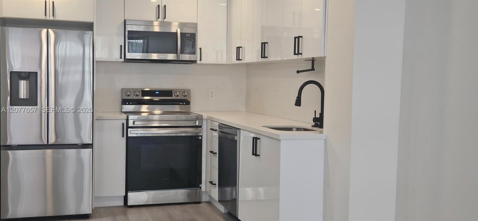 1801 S Ocean Dr 340, Hallandale Beach, Florida 33009, Stati Uniti