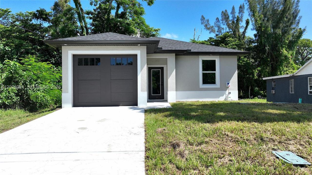 2323 Unity Ave., Fort Myers, Florida 33901, Stati Uniti