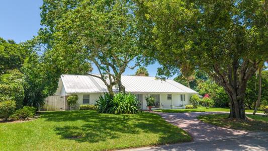 15 W HIGH POINT Road, Sewalls Point, Florida 34996, Stati Uniti