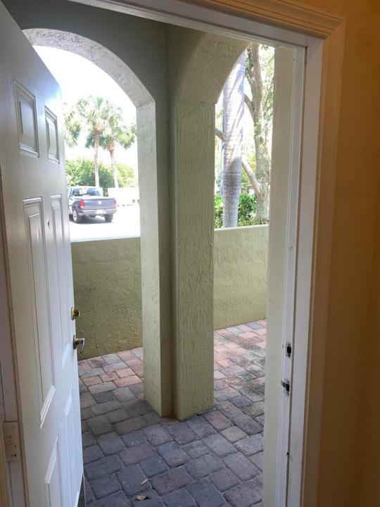 101 LAKE MONTEREY Circle 101, Boynton Beach, Florida 33426, USA