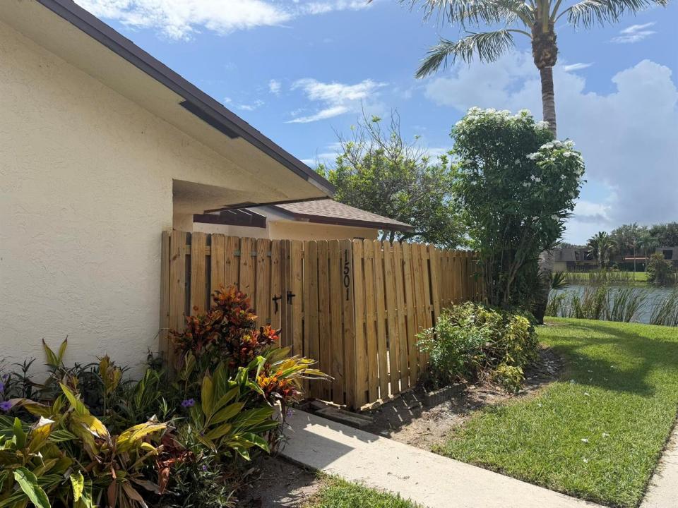 1501 WATERVIEW Circle, Palm Springs, Florida 33461, Stati Uniti