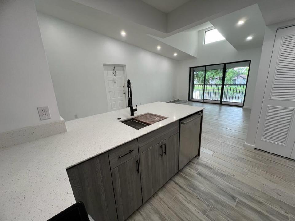 712 Sunny Pine Way C3, 플로리다 33415, 미국