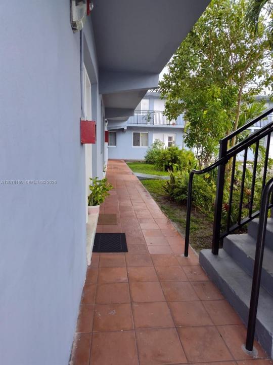 655 Eldron Dr 26, Miami Springs, Floride 33166, États-Unis