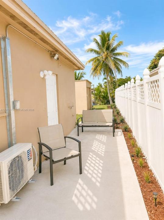 1740 NW 113th Ave 1, Pembroke Pines, Florida 33026, USA