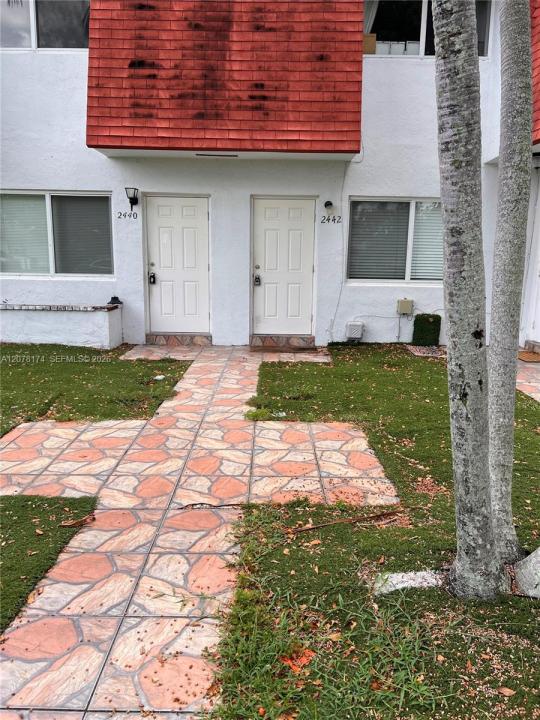 2442 SW 58, Dania Beach, Floride 33312, États-Unis