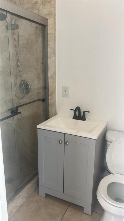 810 NW 40TH 1-3, Oakland Park, Floride 33309, États-Unis