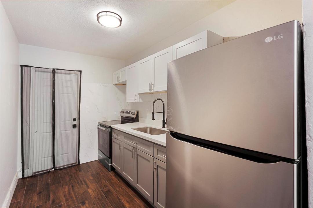 730 NW 4th Avenue 3, Fort Lauderdale, Florida 33311, USA