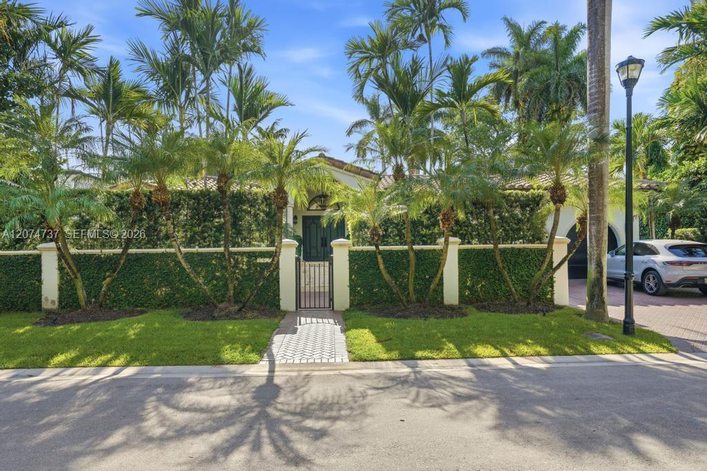 2532 NW Lake Ave, Miami Beach, Florida 33140, Stati Uniti
