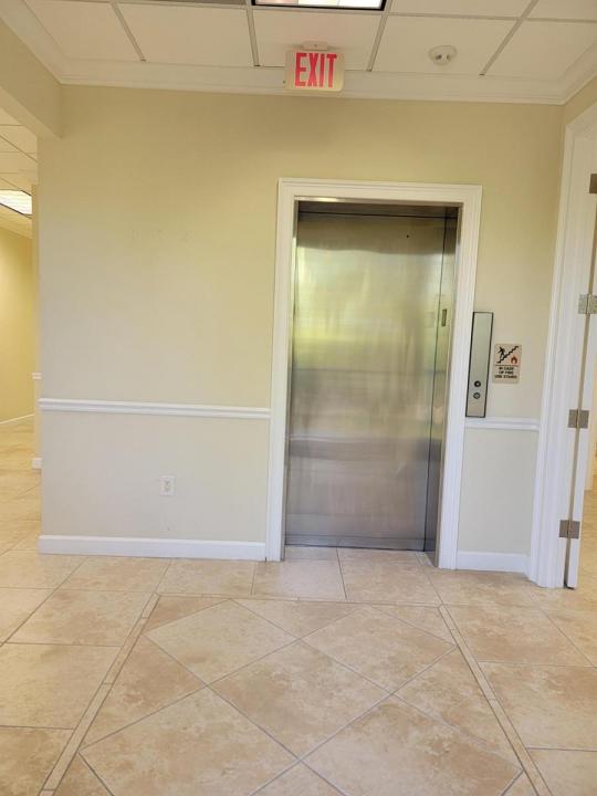 829 18TH C-2, Vero Beach, Floryda 32960, USA