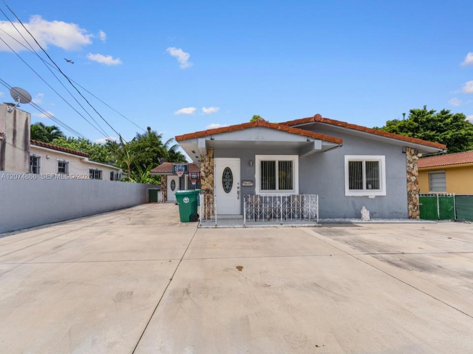 740 NW 32nd Ct, Miami, Floride 33125, États-Unis