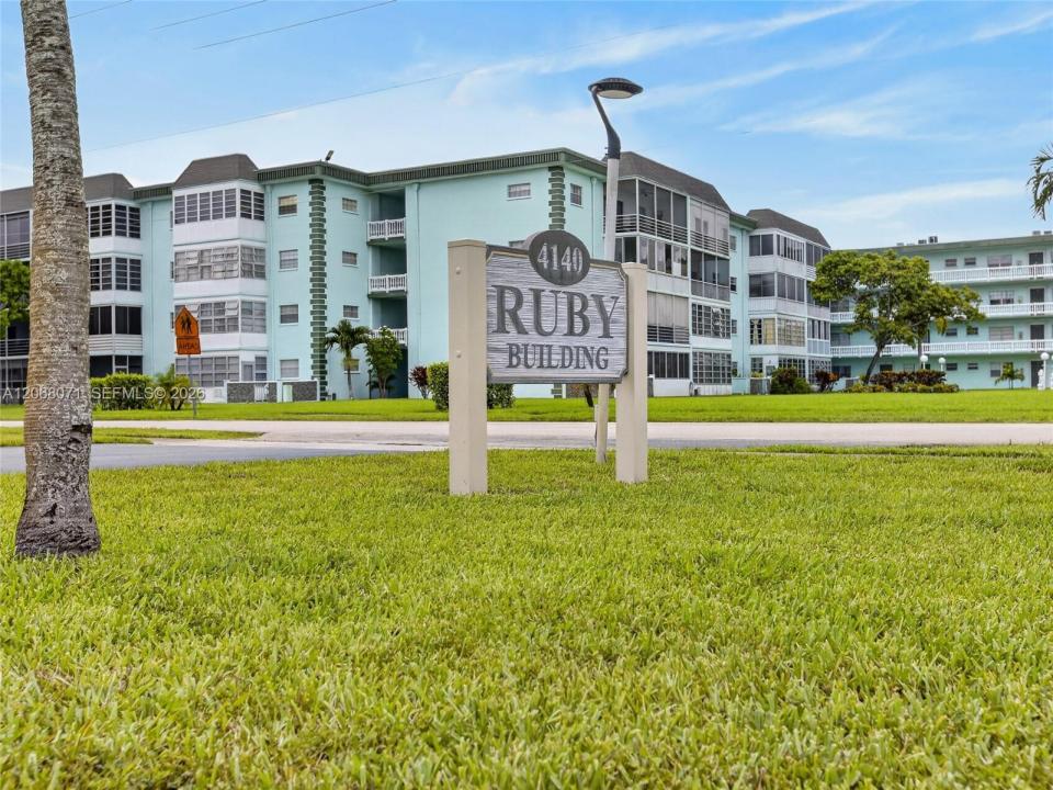 4140 NW 44th Ave 408, Lauderdale Lakes, Florida 33319, Stati Uniti